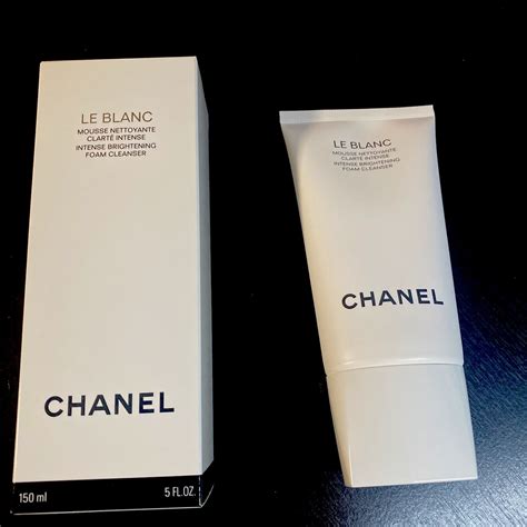 chanel le blanc intense